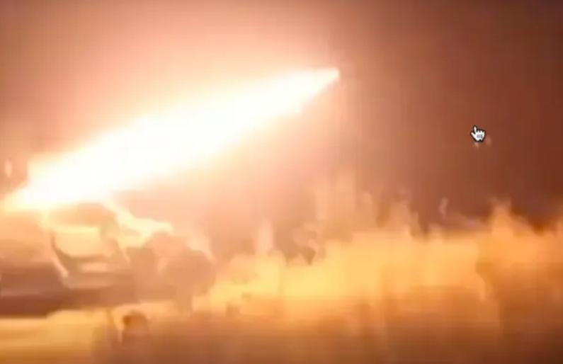 图文：视频显示乌空军使用美制风暴短程防空系统击落1架俄无人机

根据乌克兰空军最