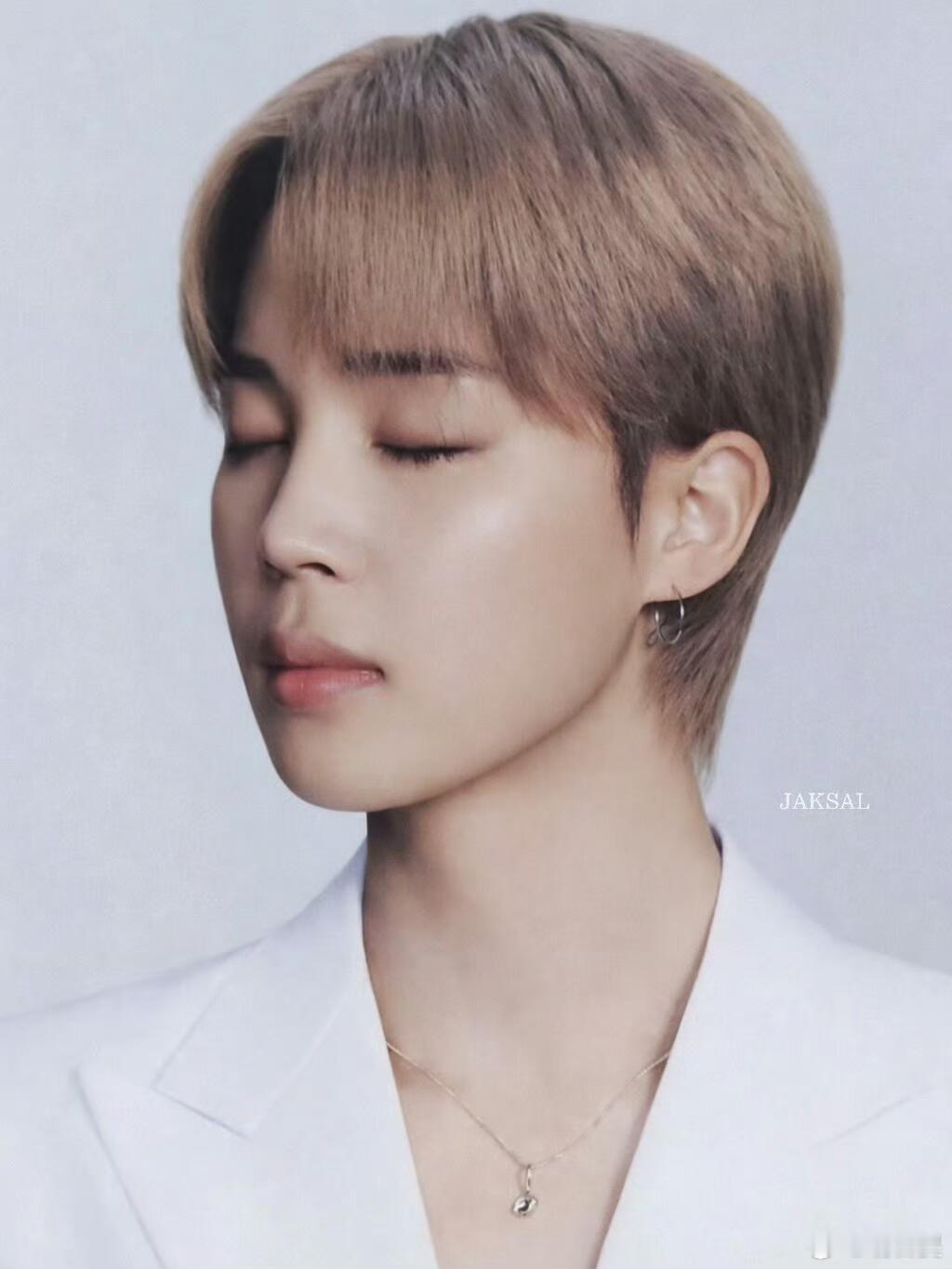 朴智旻哥哥好帅啊，鼻子嘴巴脸蛋