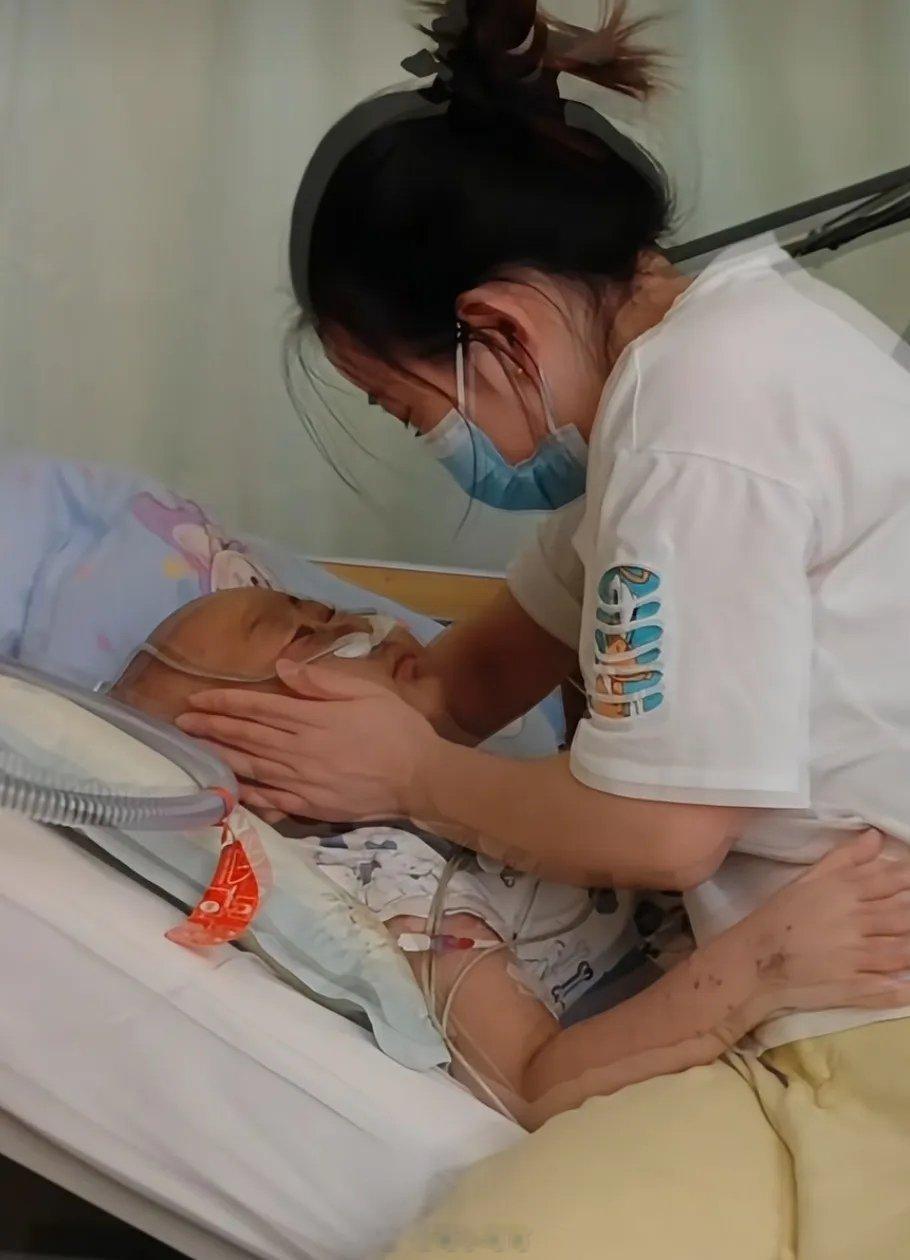 治疗5年，经历17次化疗，2次移植的贵州10岁男孩豪豪，医生对他的病已经无能为力