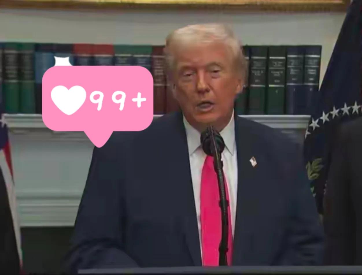 当美国财长亲眼目睹中国将持有的7800亿美元美债，通过第三方完成人民币结算时，整