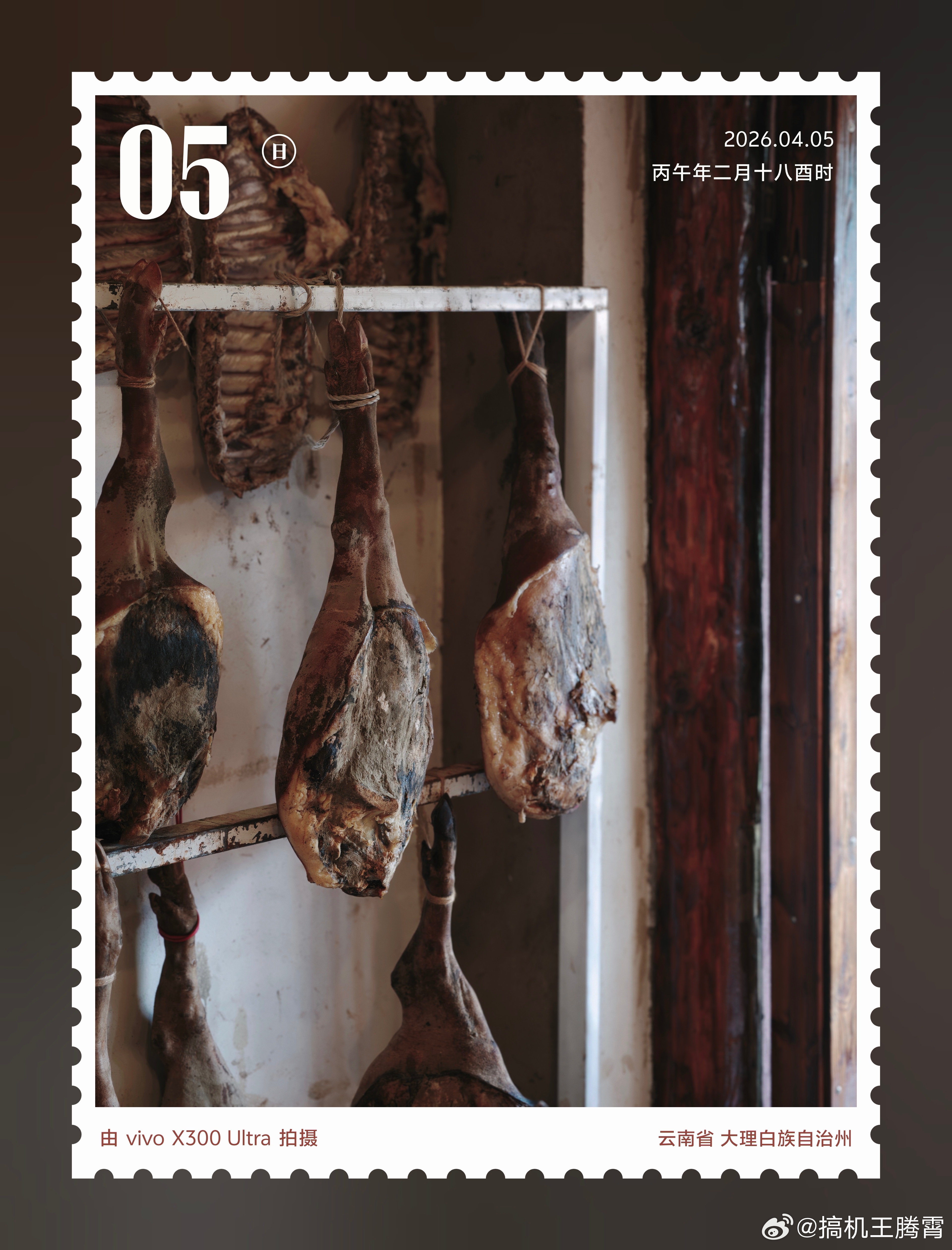 其实相较热闹喧嚣的大理古城，身处半山腰的诺邓古村也非常不错，刚好趁休息来躺上两天