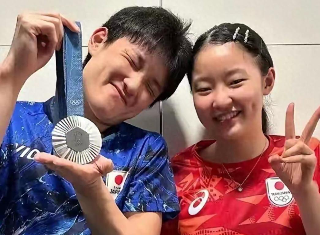 日乒公布奥运选拔标准！张本宇心态崩了：儿子不争气，女儿有欠缺。


2028年洛