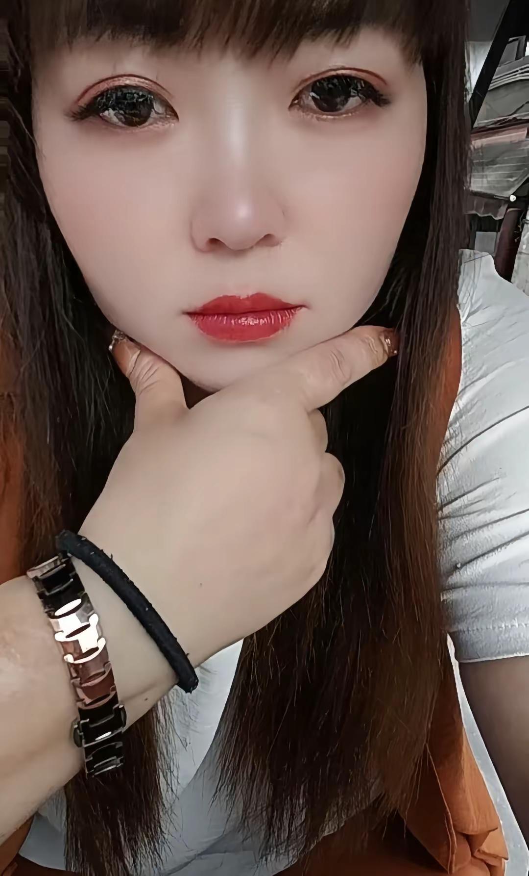 朋友们，不要离婚了。离婚日子很难过。