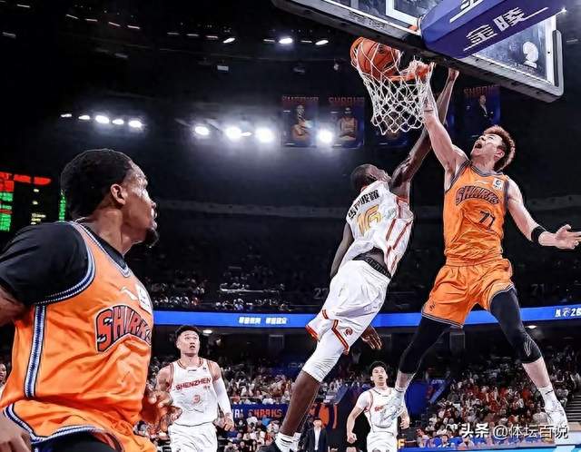 张镇麟两记暴扣！NBA 球探认证的天赋，上海男篮和国家队都缺