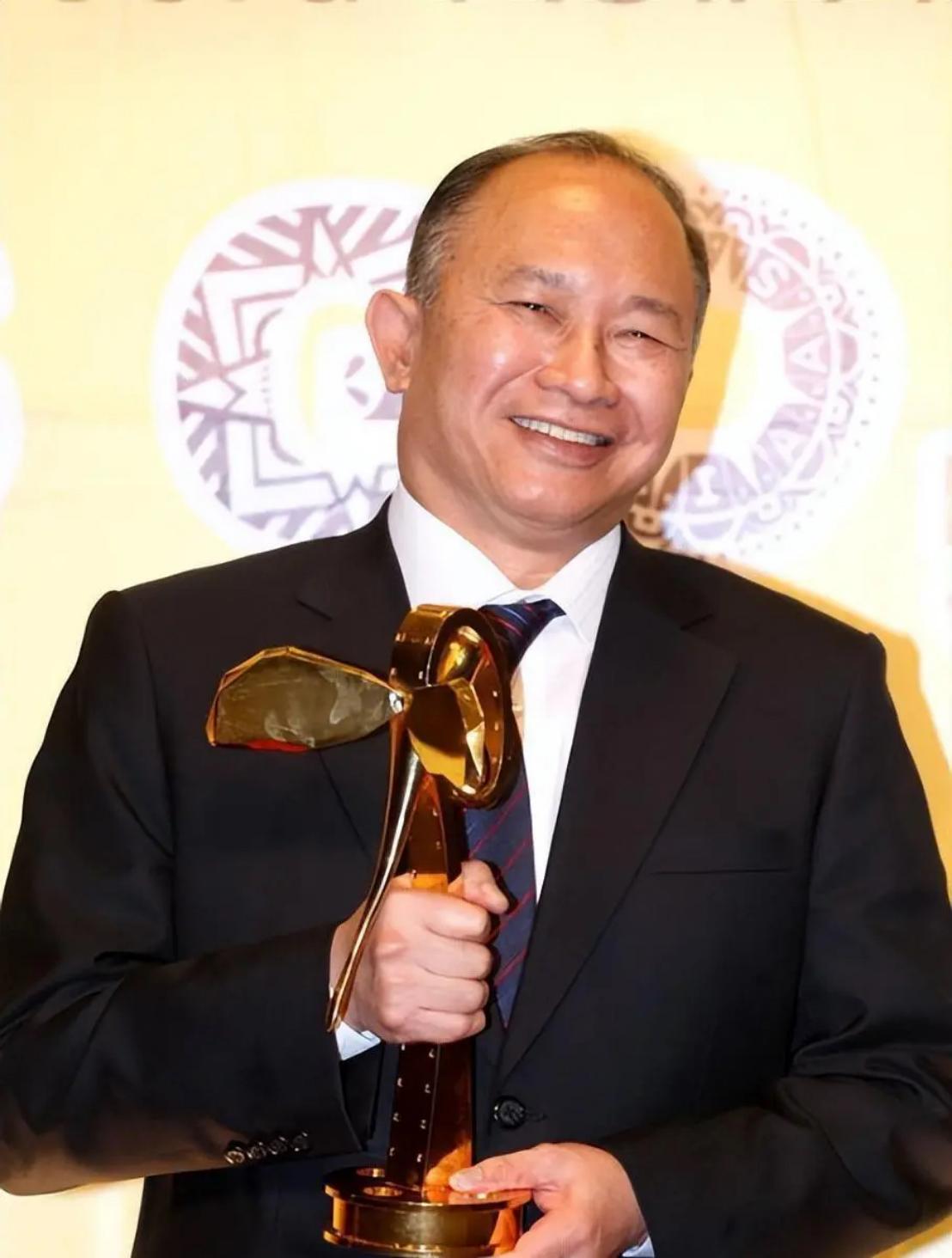 2012年，著名导演吴宇森确诊淋巴癌中期，变卖了北京的房产去美国治病；2020年