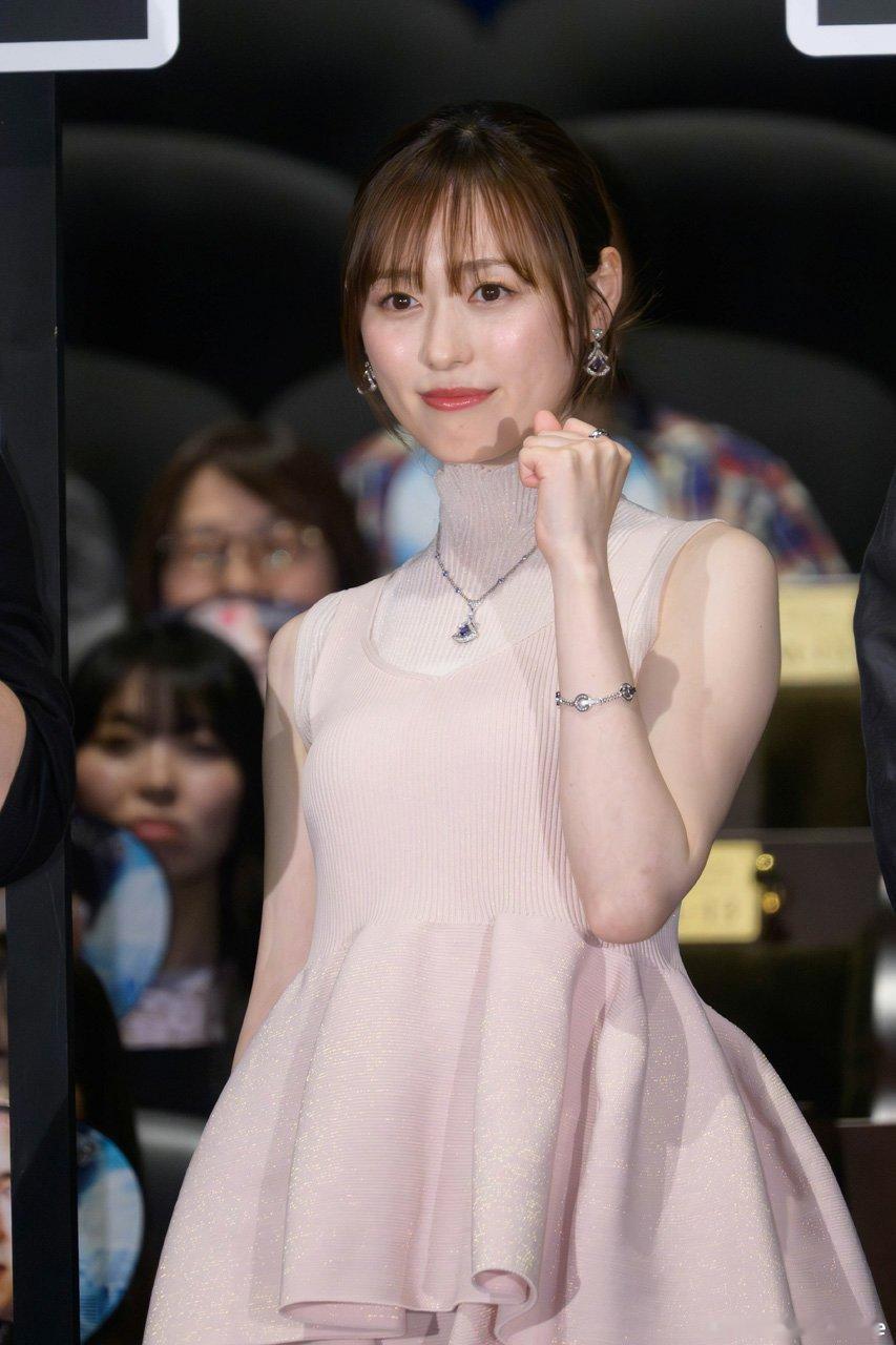 日娱新闻福原遥 福原遥、泉里香、大地真央等人于5月15日参加在TOHO影城日比谷