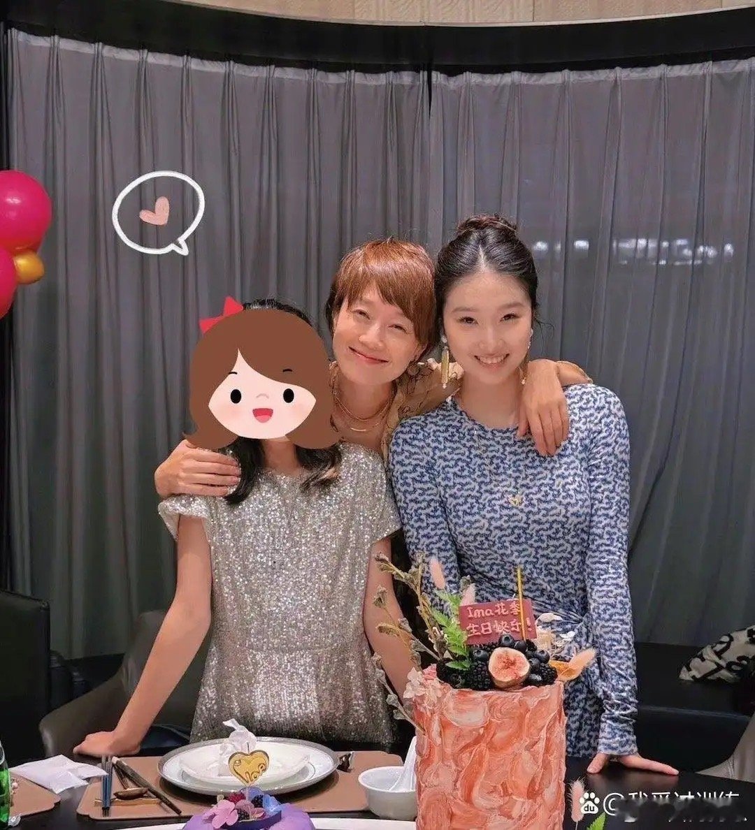 马伊琍和文章的女儿文君竹，16岁便美丽动人 