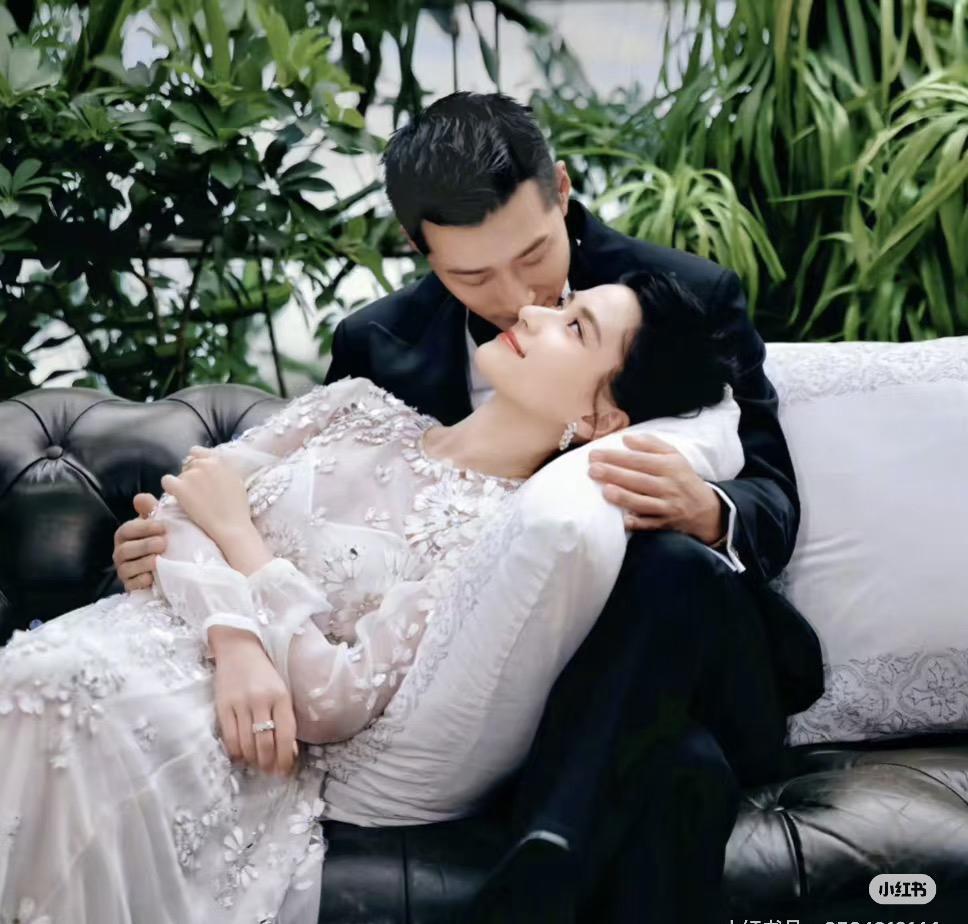 是不是所有女人最后都会变成这样？
自己一边花着男人辛辛苦苦赚的钱
一边又想让男人