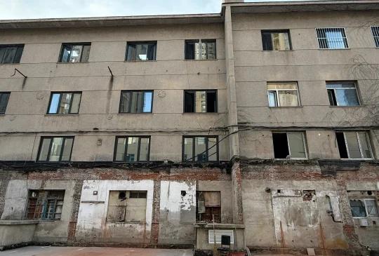 我把服装店选在了老厂房里！🌬️
老建筑里开新店 旧房改造 老建筑改造 老工业时