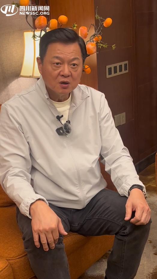 台湾统派人士周锡帏怒斥民进党，一群祸台害民的汉奸诈骗集团
 
统派人士周锡帏近日