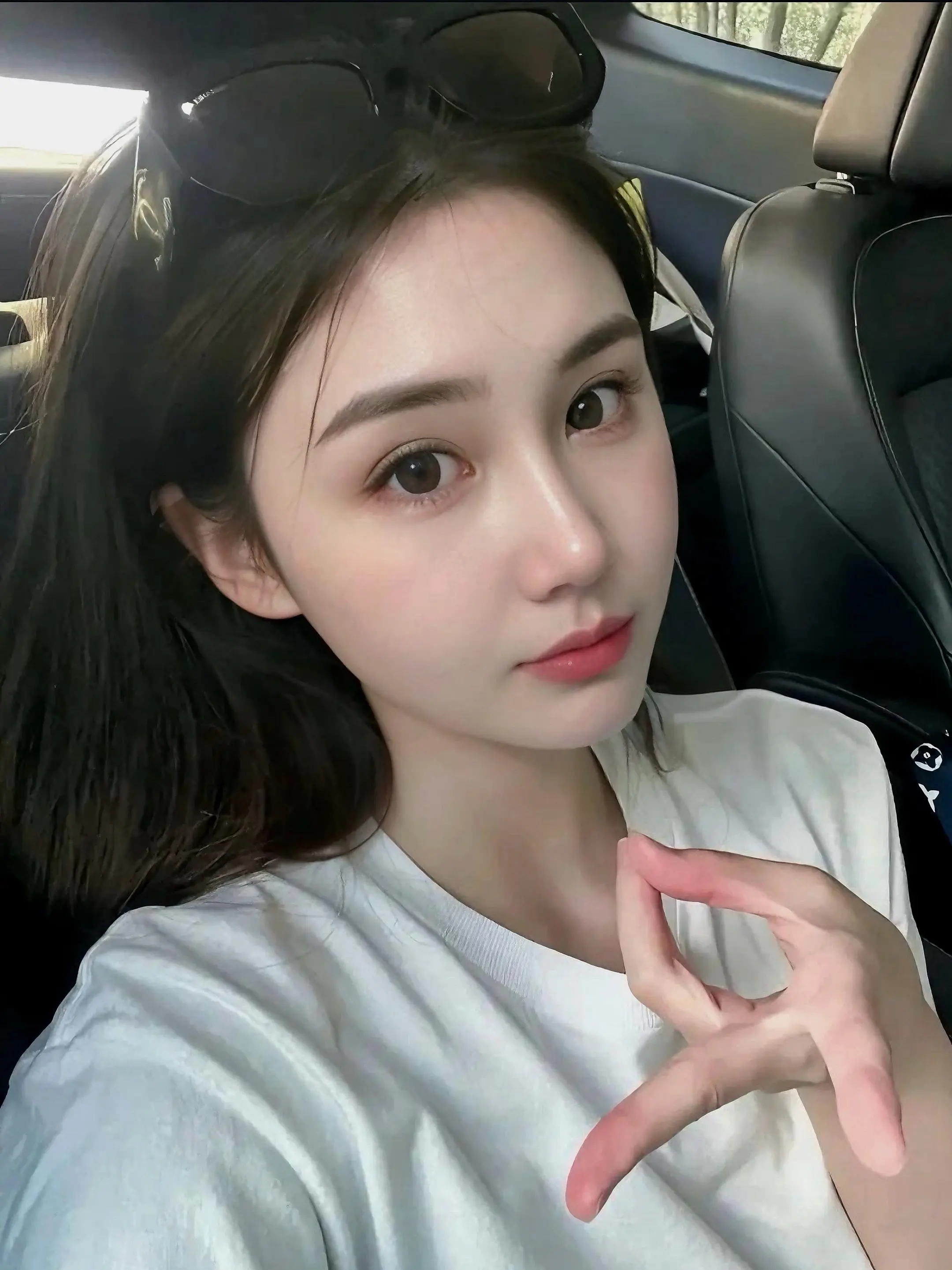 慢慢地明白了，再瘦再漂亮 都不如遇到一个有良心的爱人