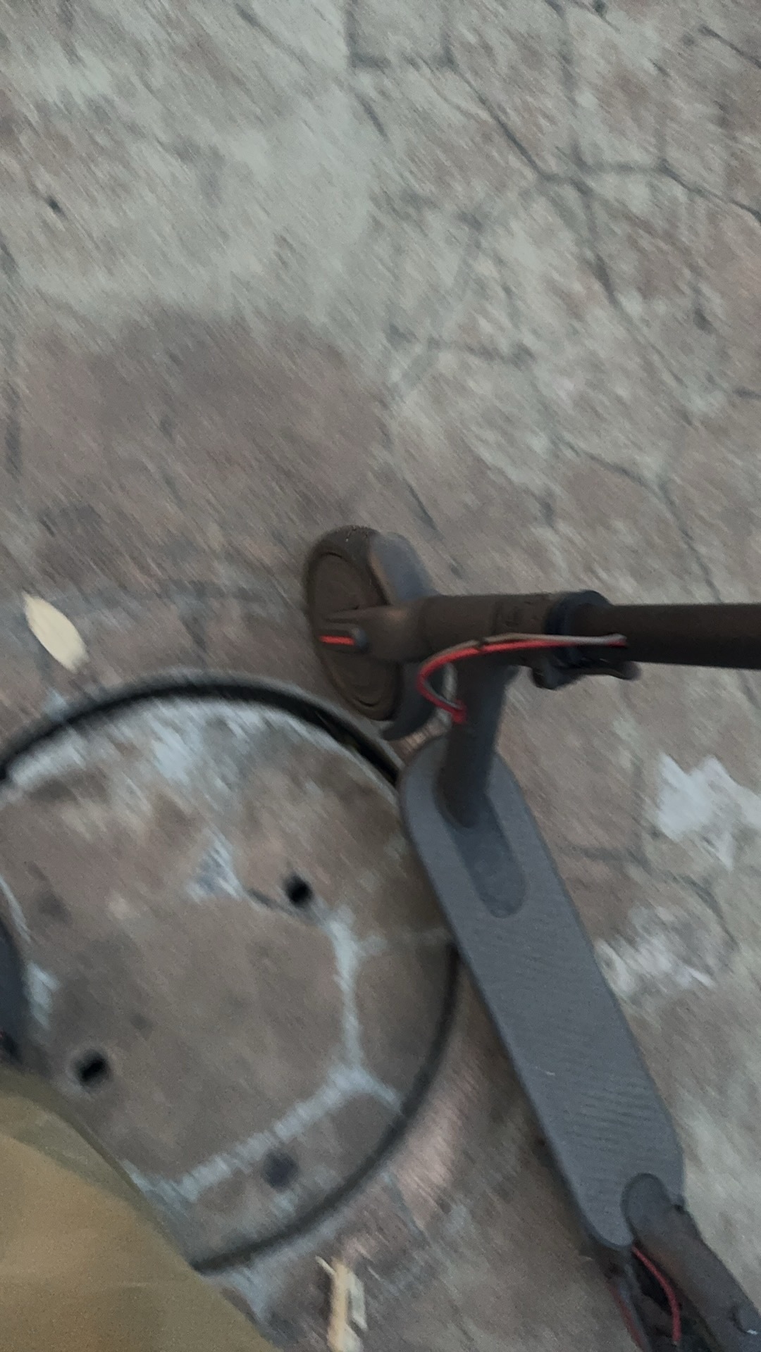 这个爆胎能不能怪你