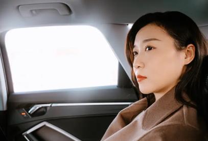 韩东君张凯丽冲突升级，杨幂强势介入 综艺节目里，前辈与后辈因为看法不同而产生摩擦