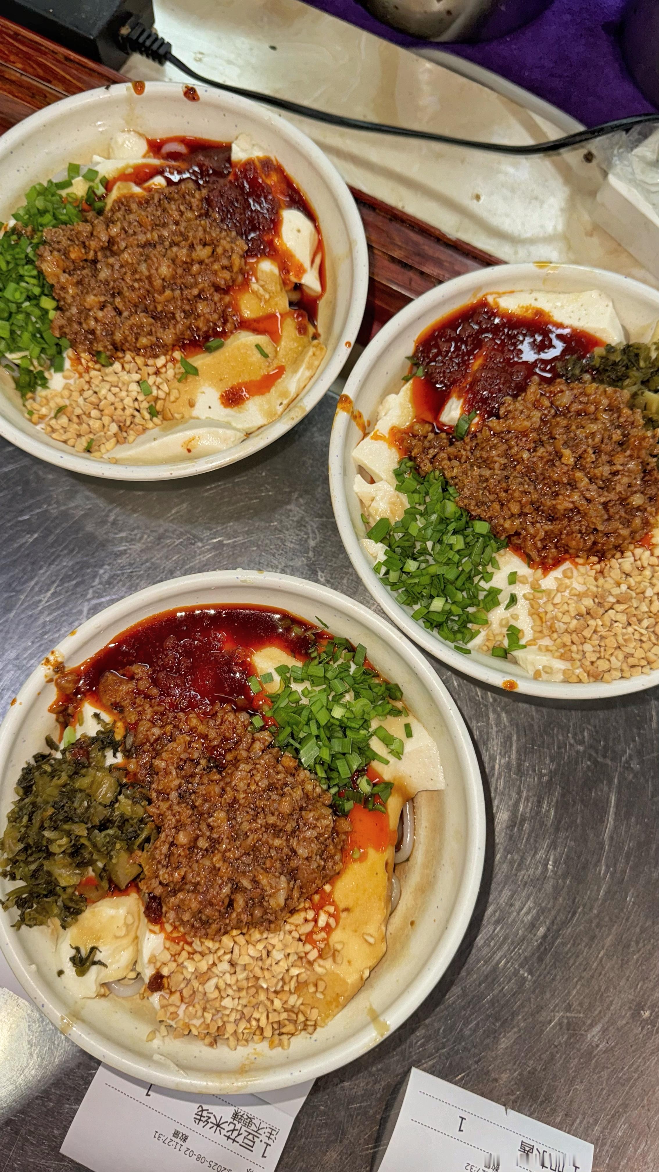昆明早餐豆花米线、小锅米线、米布昆明正餐清真牛肉火锅、鲜切、熟肉云南旅游攻略君昆