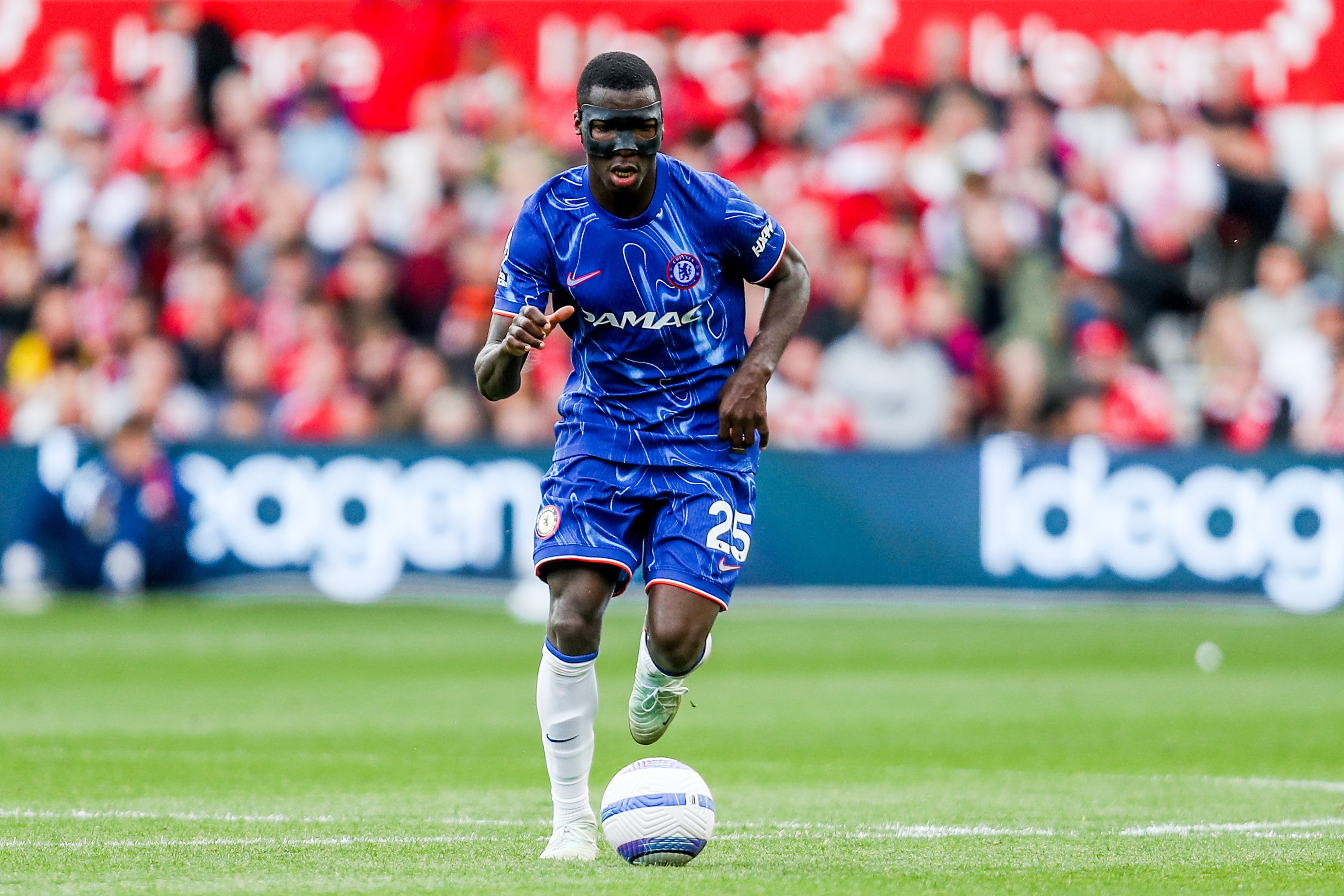 乔科尔：凯塞多可能就是世界第一中场，1亿镑转会费简直是白菜价11月4日讯 凯塞多