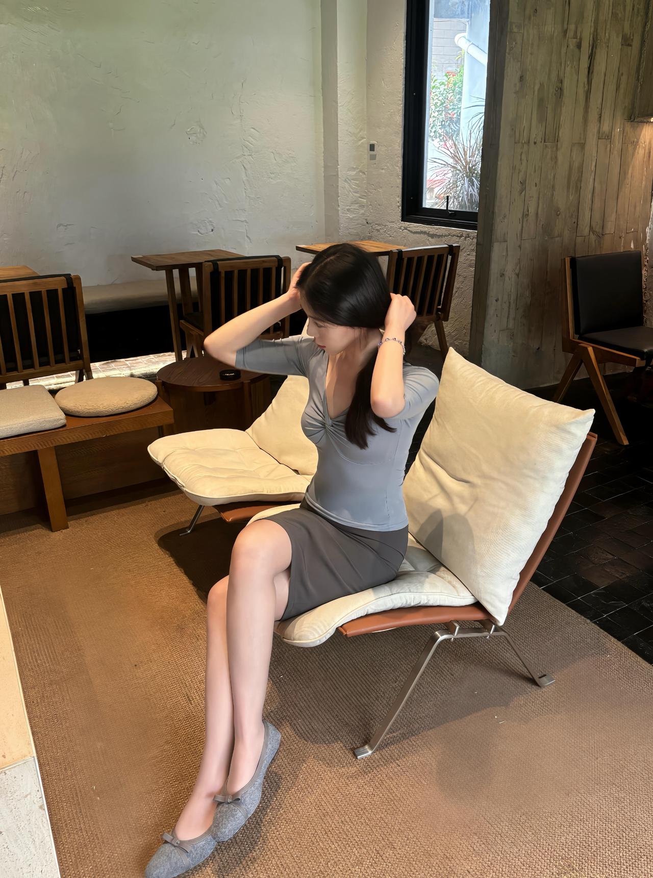 我想我们应该坐在一起发呆🖤