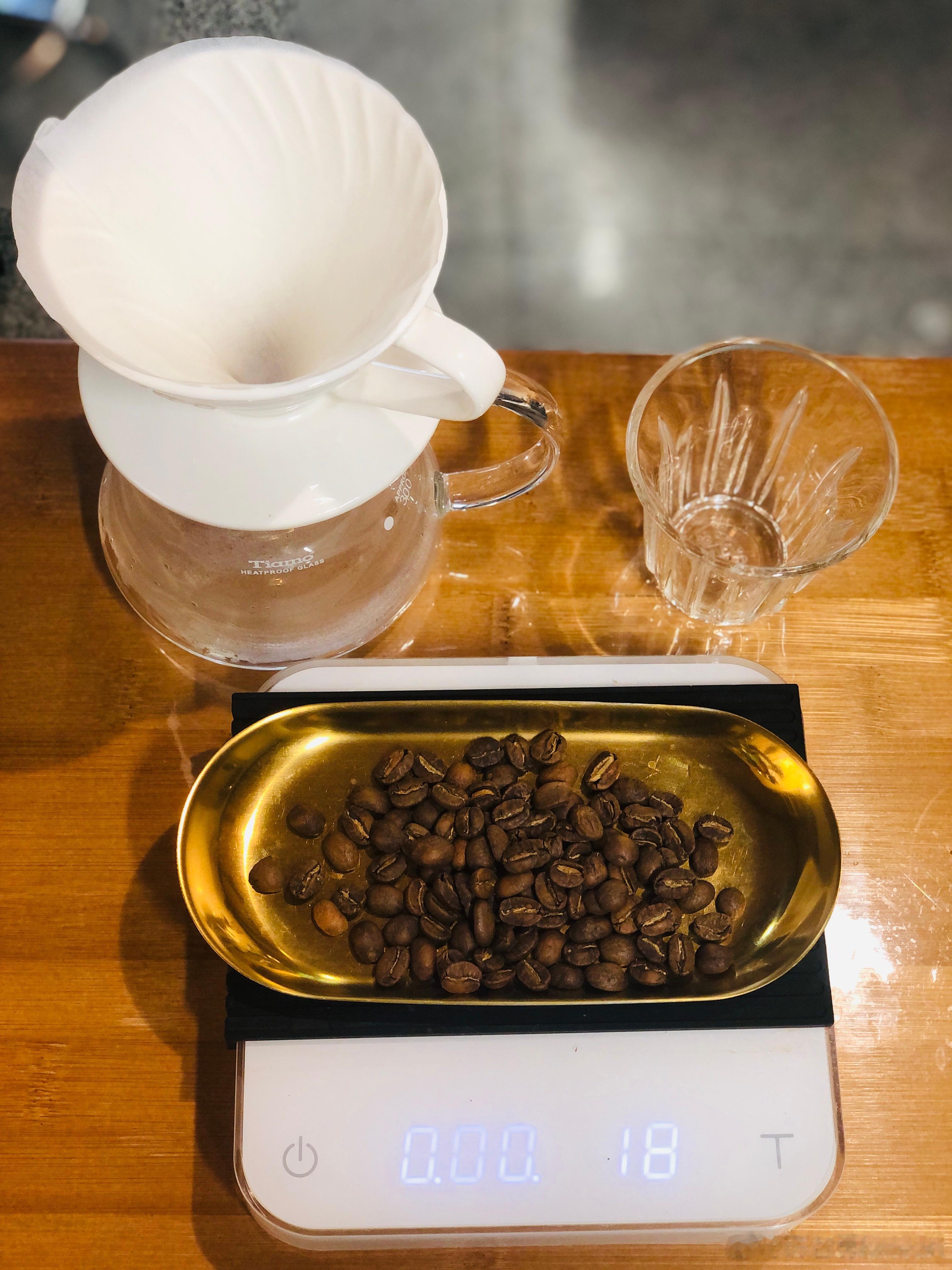 今天第一杯～肯尼亚齐安布焦糖苹果水洗～☕️🥱🫘🎮🌞☁️专业咖啡培训课程咖