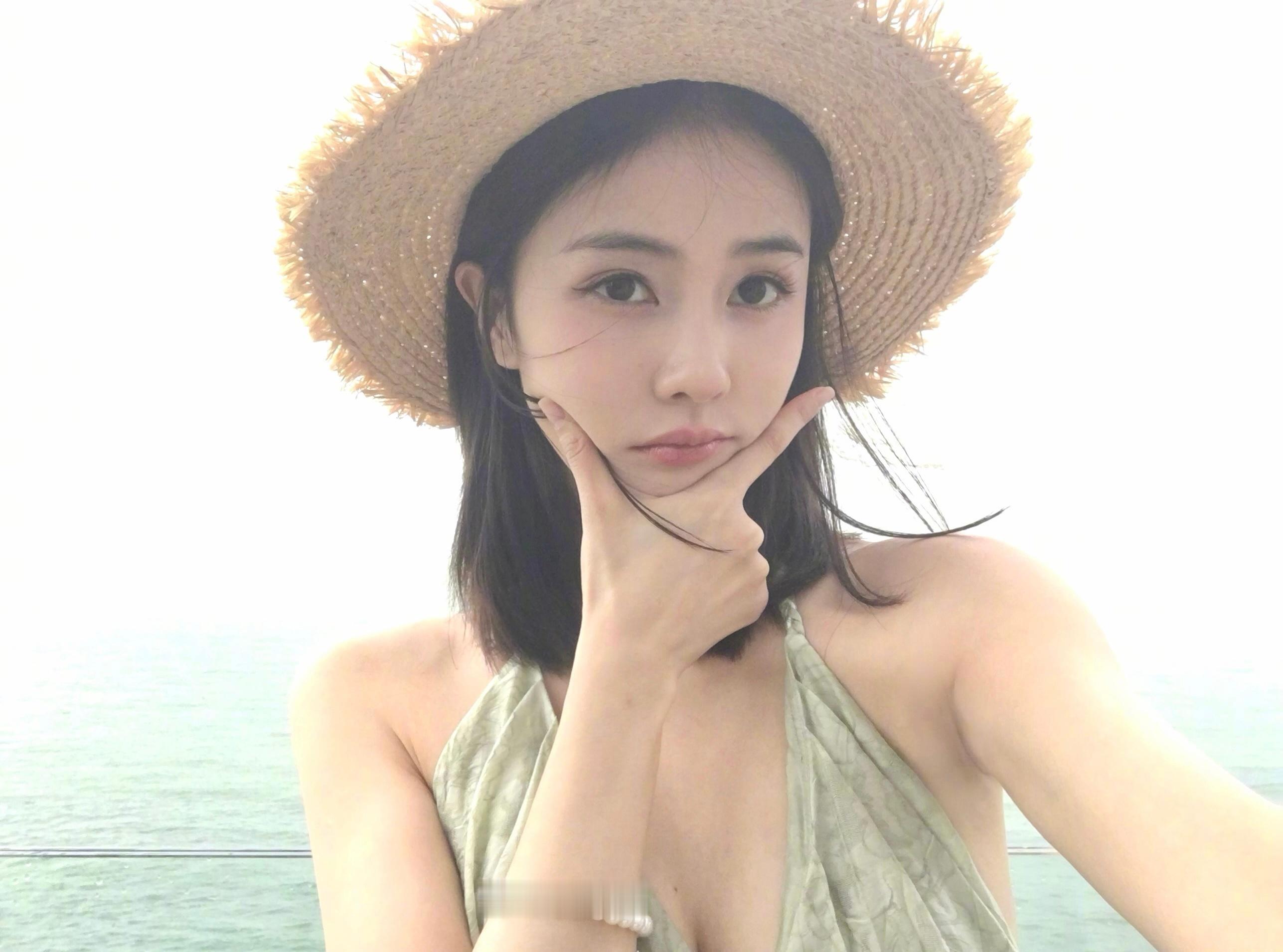 电视剧半是蜜糖半是伤[超话]  踏遍山野长风，满心赤诚皆赠予你白鹿 🥀白鹿王韵