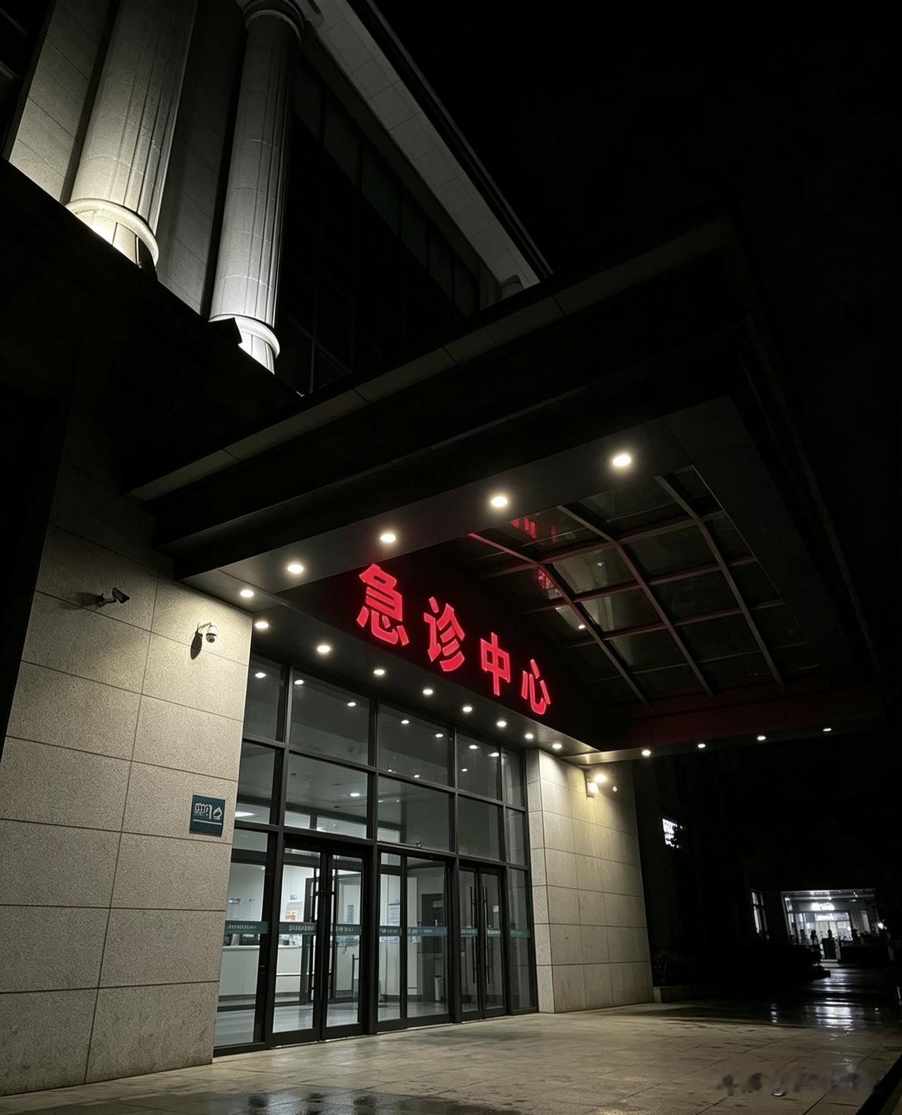 一周多达12次，45岁男子突发猝死，妻子痛哭：劝了无数次，他根本不听
凌晨四点的