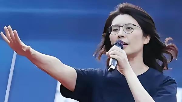 沦陷！沦陷！全部沦陷！

国民党的党主席谁干都不会和大陆一条心，因为国民党已从骨