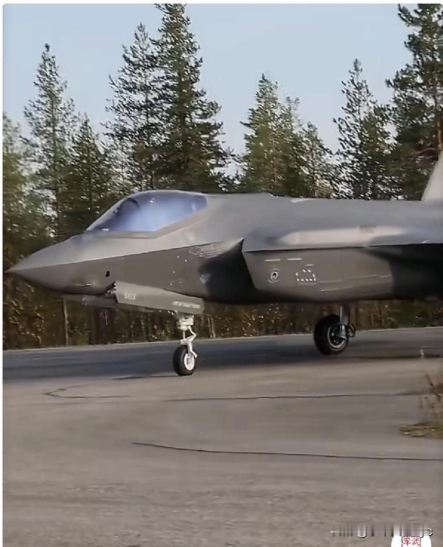 美国继续对伊朗军事施压，继11架F22部署以色列后，又从本土调来14架F35A进