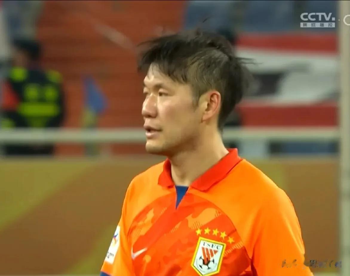 下半场有点爽啊！泰山队3-1仁川联！
尤其是仁川联那个回传失误直接破门简直就是给