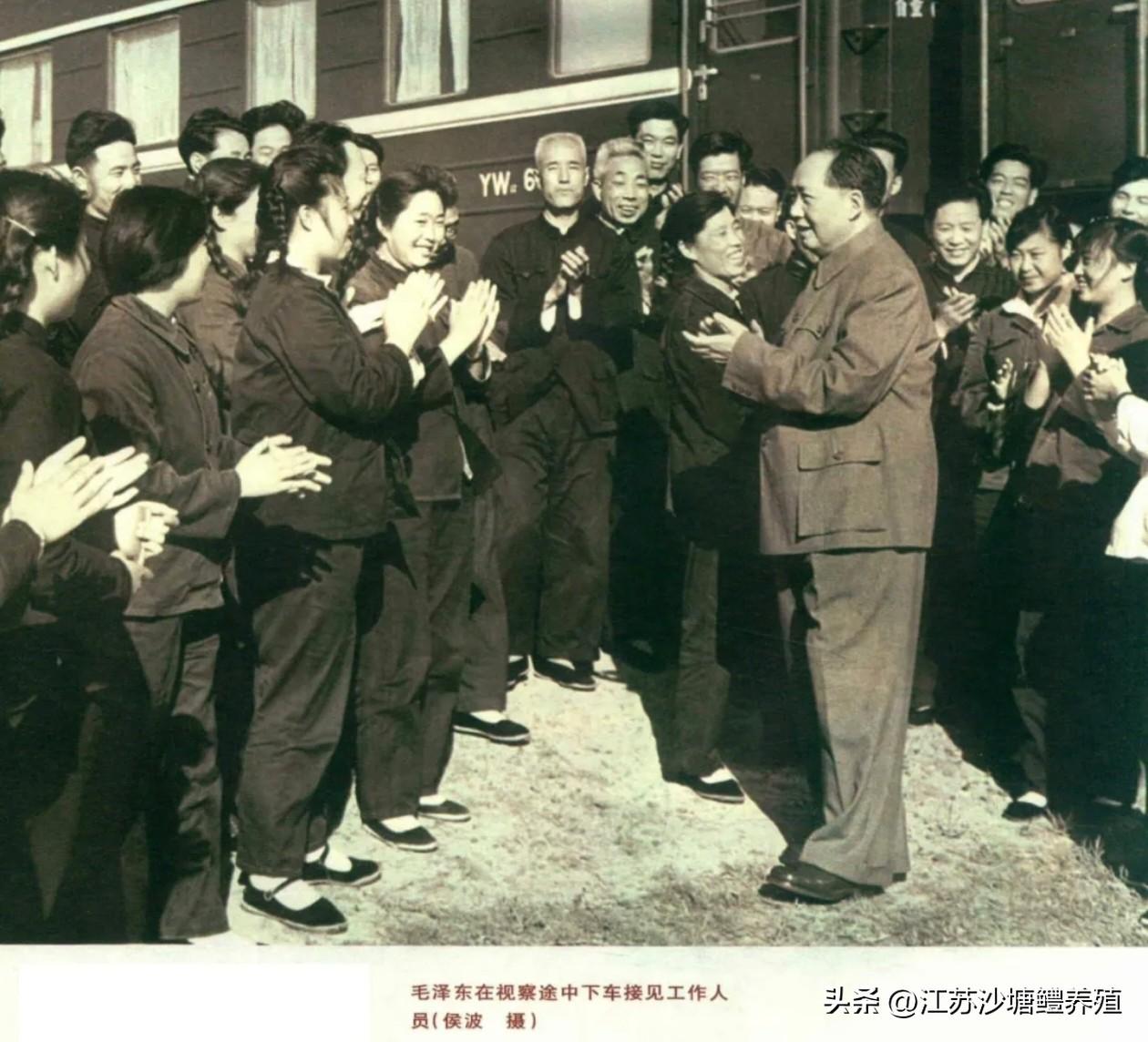 论革命战略：
1.星星之火，可以燎原。
2.东方不亮西方亮，黑了南方有北方。
3