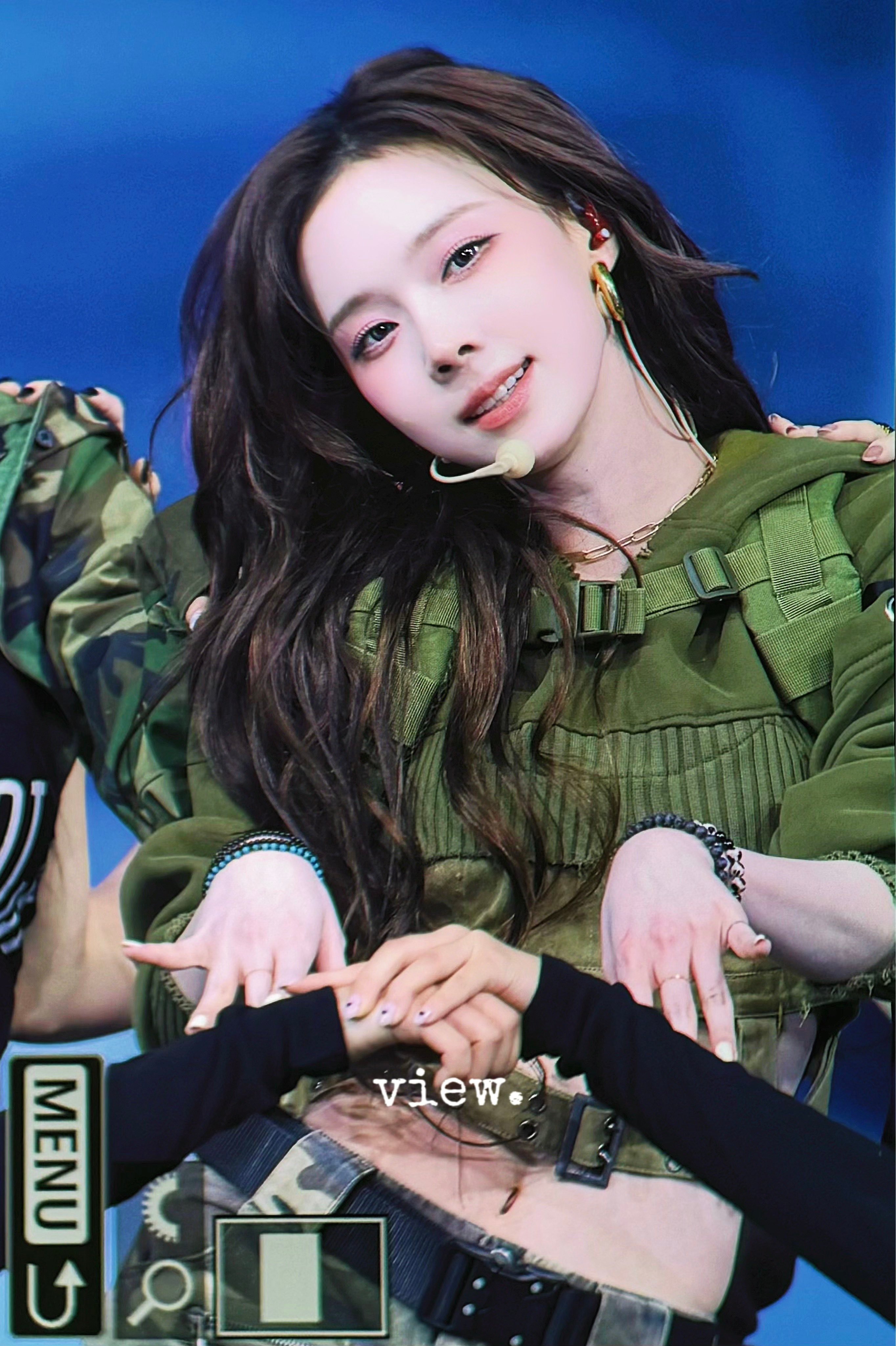 状态：疯狂🌪️©️view010101 