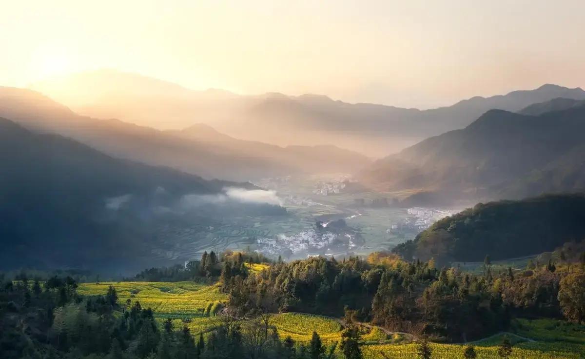 快讯！
云南有关部门突然宣布了。
近期，在昆明、大理、景洪等地对外发布了出行提醒