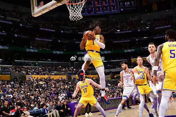 阿杜-蒂罗有很强的冲击力，有很强的运动能力，也不是完全不会投篮，还能防守一下，看