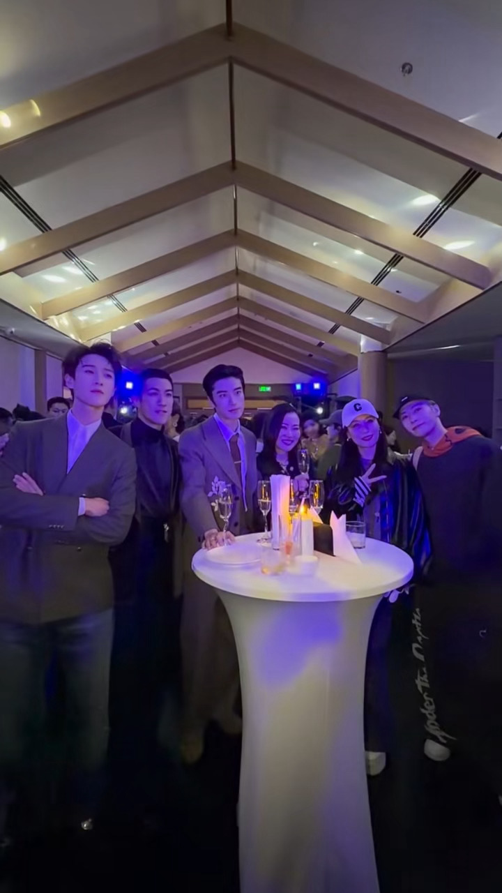 什么豪门贵公子聚会[awsl][awsl][awsl]王嘉尔李昀锐张康乐合照王嘉