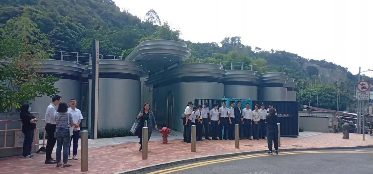 好好奇3800万的公厕？
香港鲤鱼门新公厕总造价3830万港元，顾问费540万港
