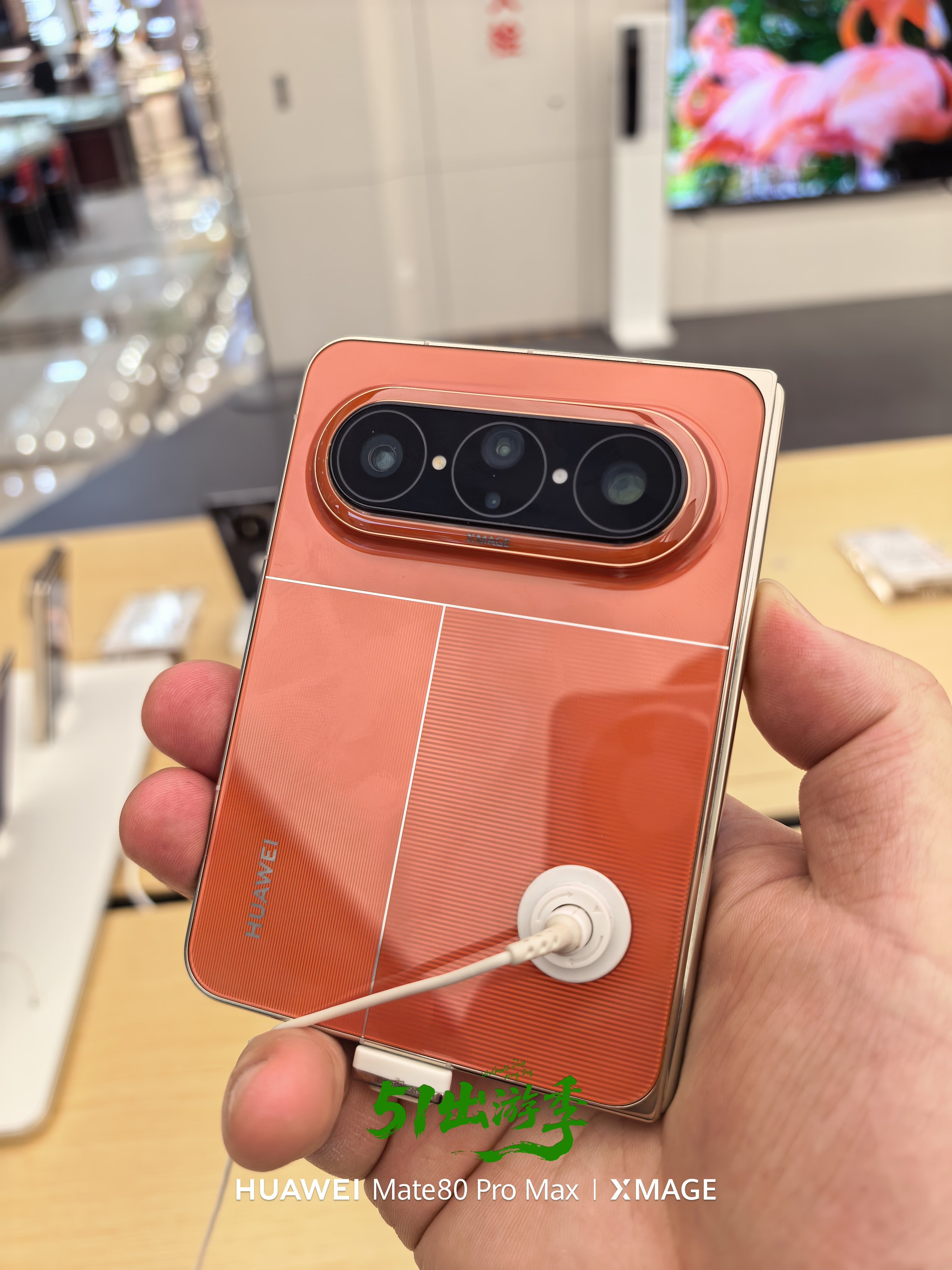 看了看，定了个橙色，整体手感，质感确实不错，有平板登陆模式，深得我心，下定，拿i