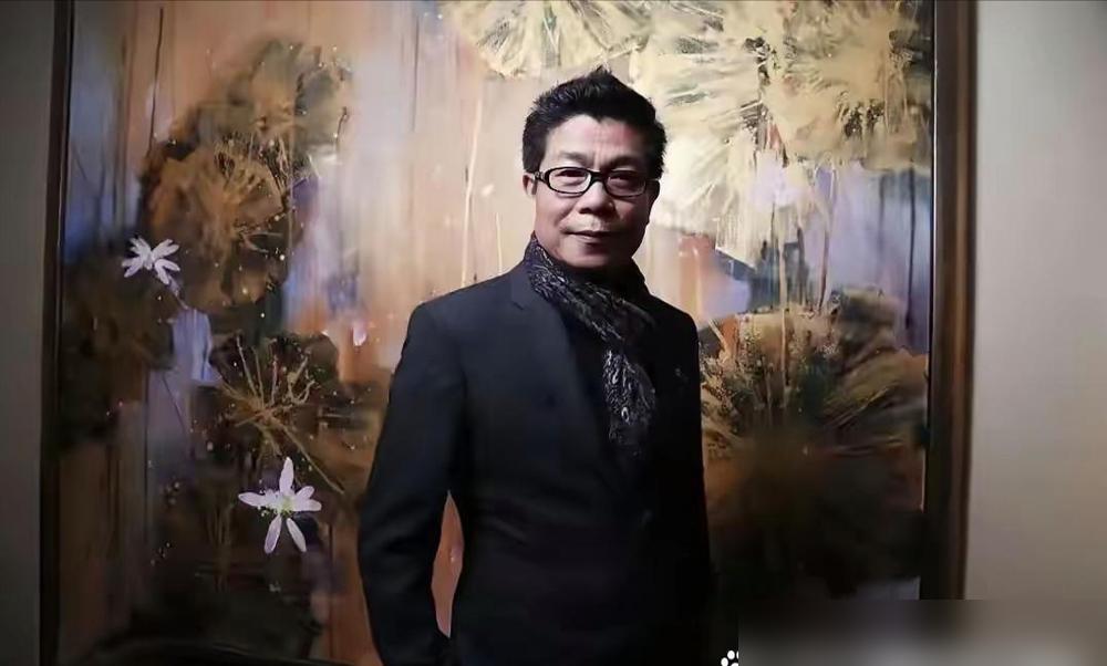 徐克拍《狄仁杰2》，一脚踹开刘德华，就为省下2000万。这笔钱，一分没留，全砸水