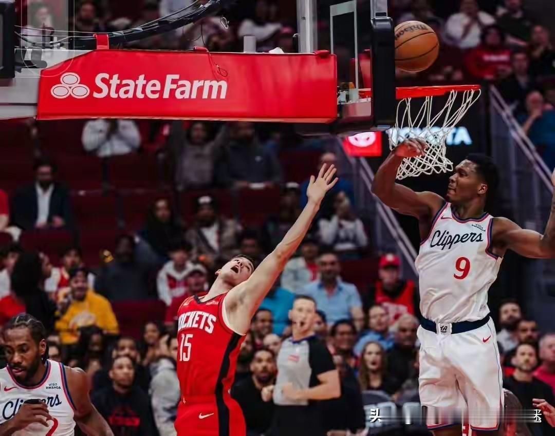 火箭被快船绝杀，说白了就是水平不行。杜兰特被严防死守后没有一个球员可以站出来一锤