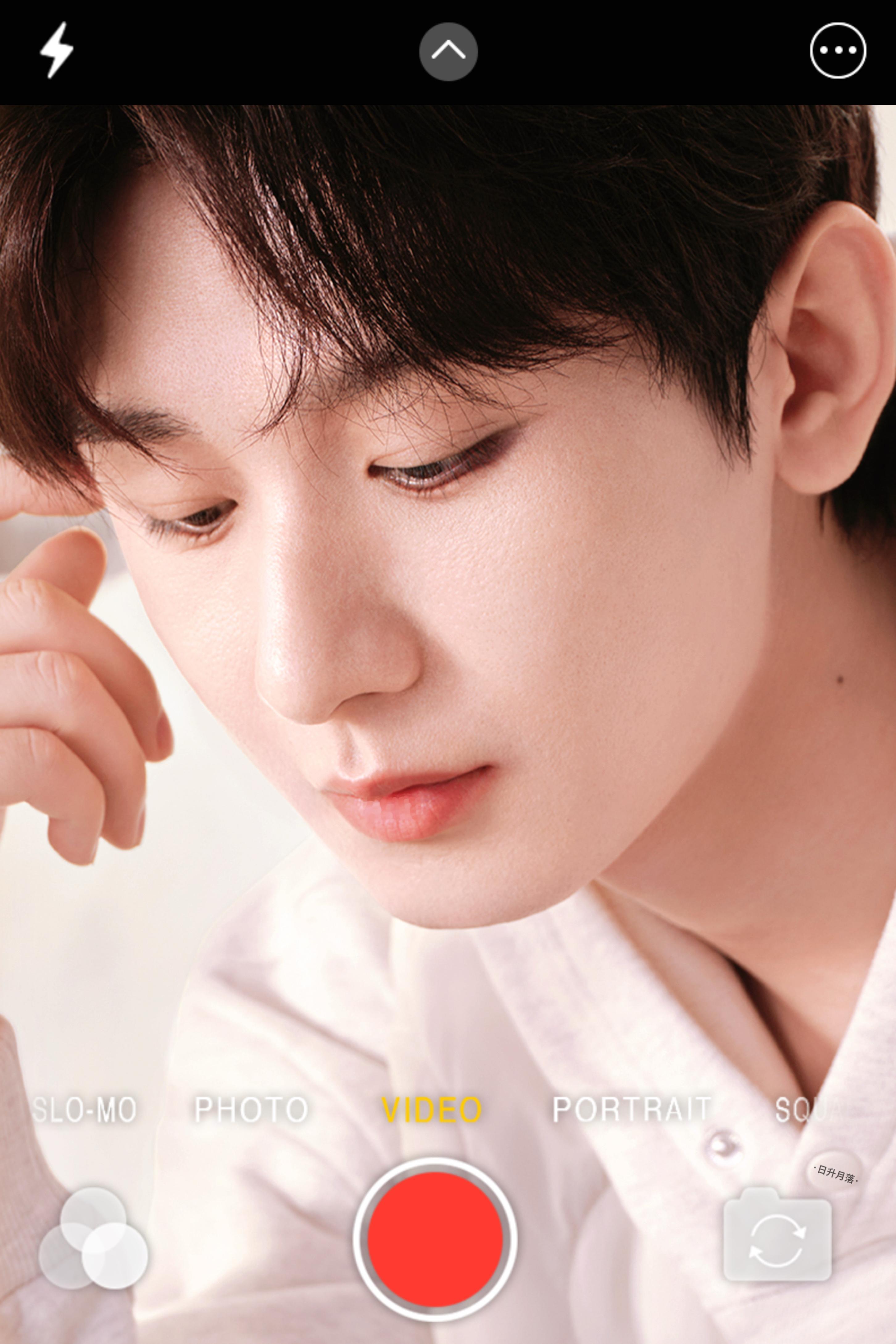 📸给ee拍个照[抱一抱][抱一抱] ​​​