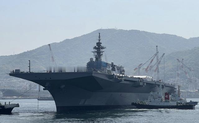日本直接不装了，部署导弹覆盖中国沿海后，石破茂直接宣布“加贺号”为航母，舰载机已