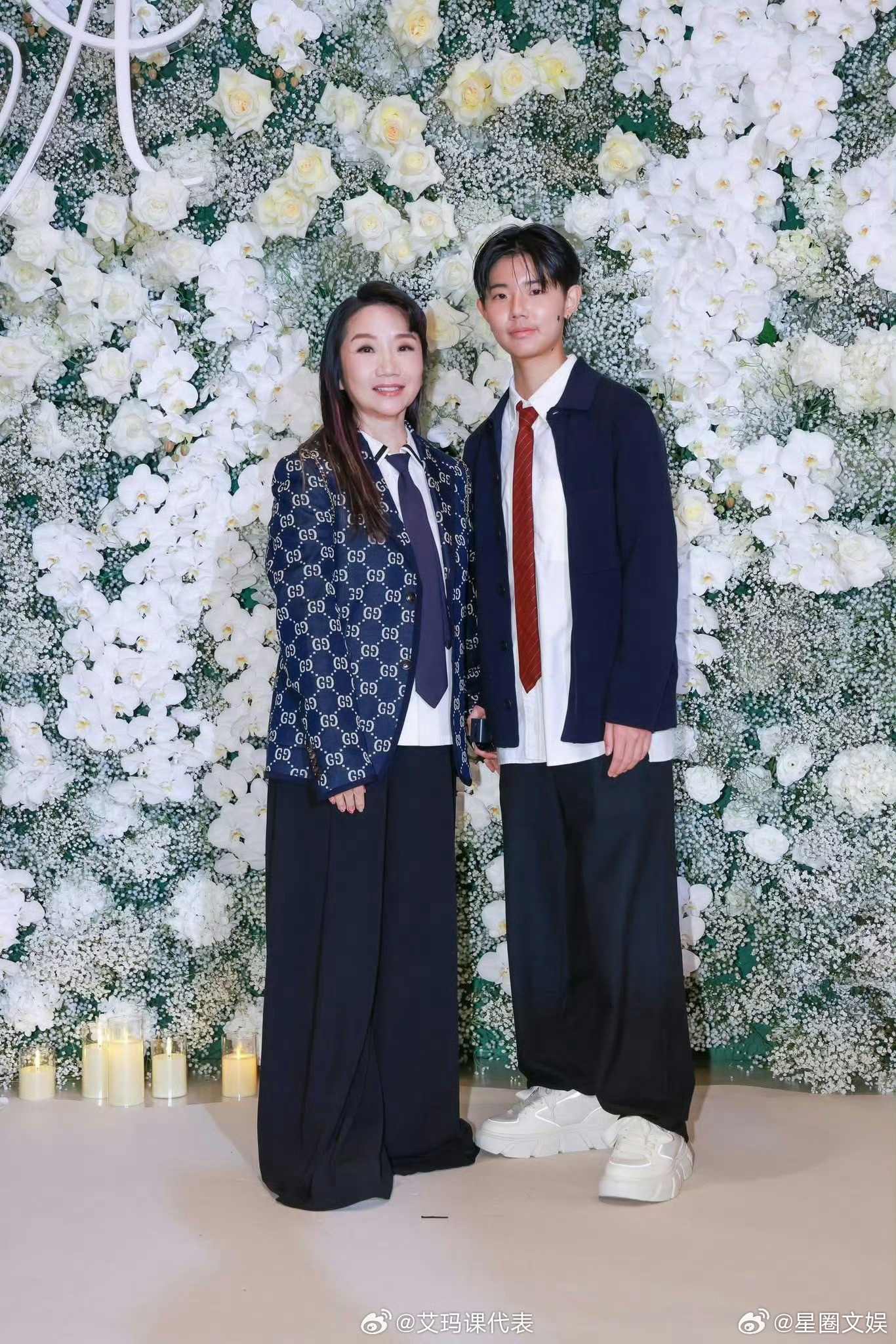 陶晶莹带儿子参加邱泽许玮甯婚礼陶晶莹带儿子出席邱泽许玮甯婚礼 陶晶莹带儿子出席邱