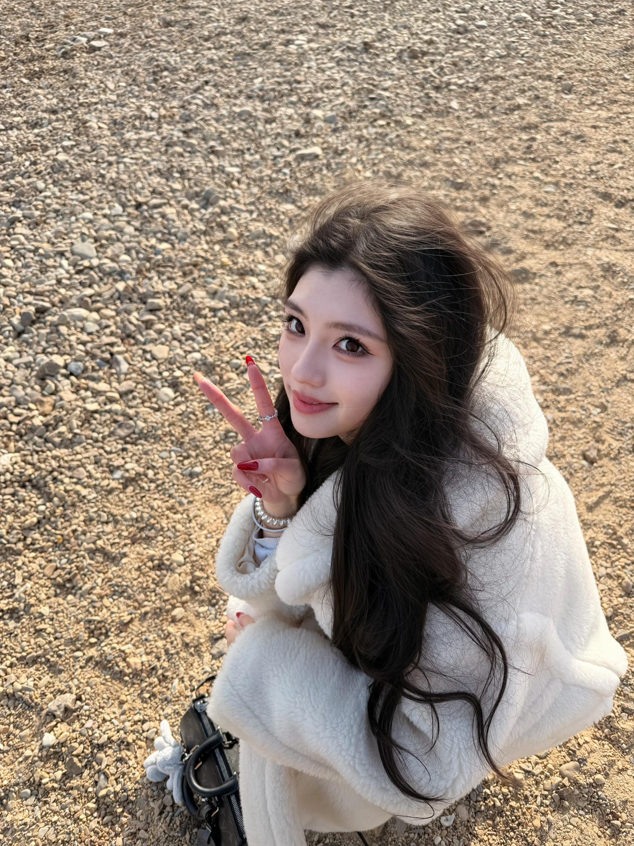 你说包容我的一切 可我一皱眉你又不乐意了