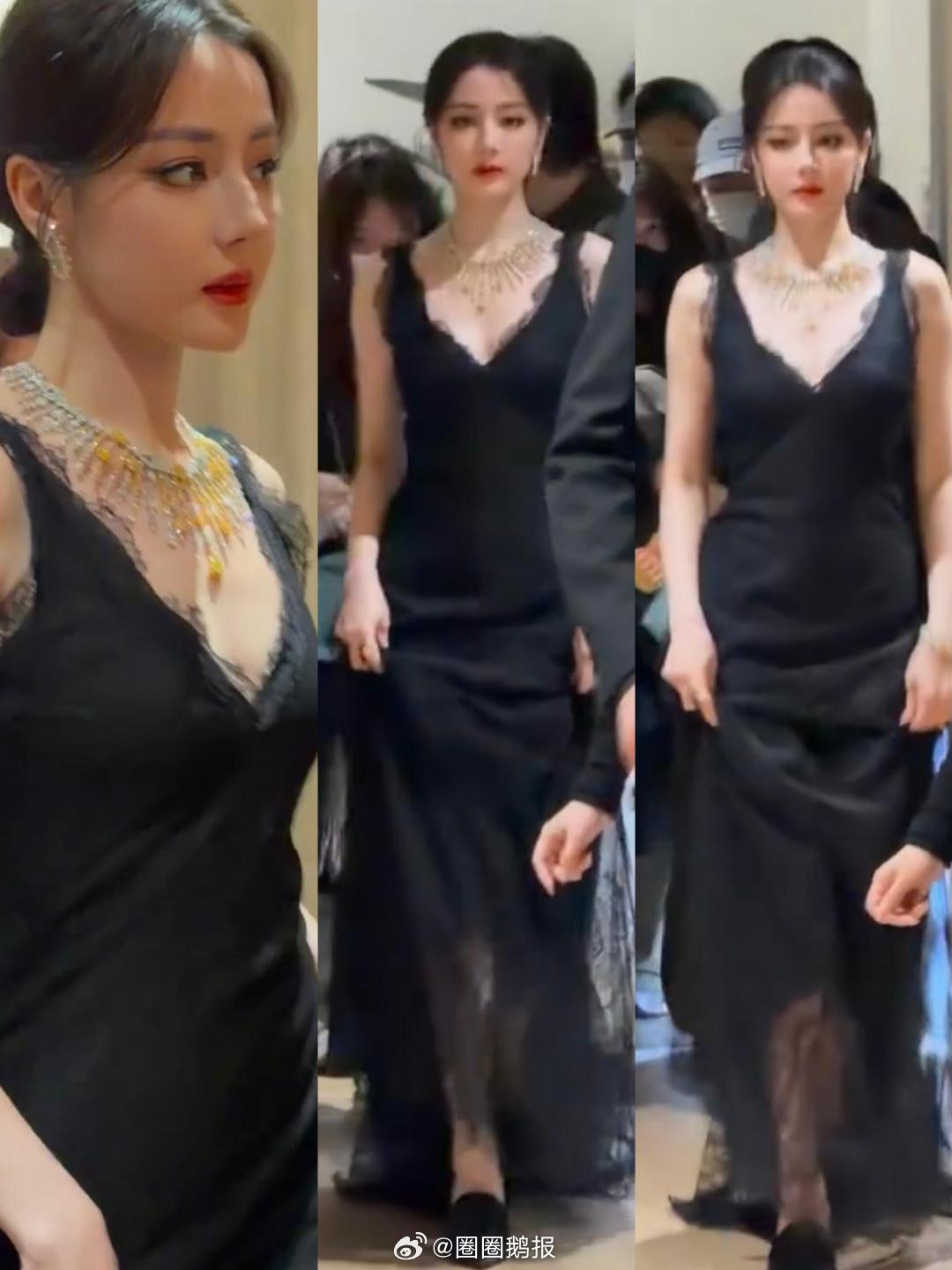 迪丽热巴星月流苏项链迪丽热巴高珠女郎迪丽热巴戴星月流苏项链的高珠女郎！美貌和项链