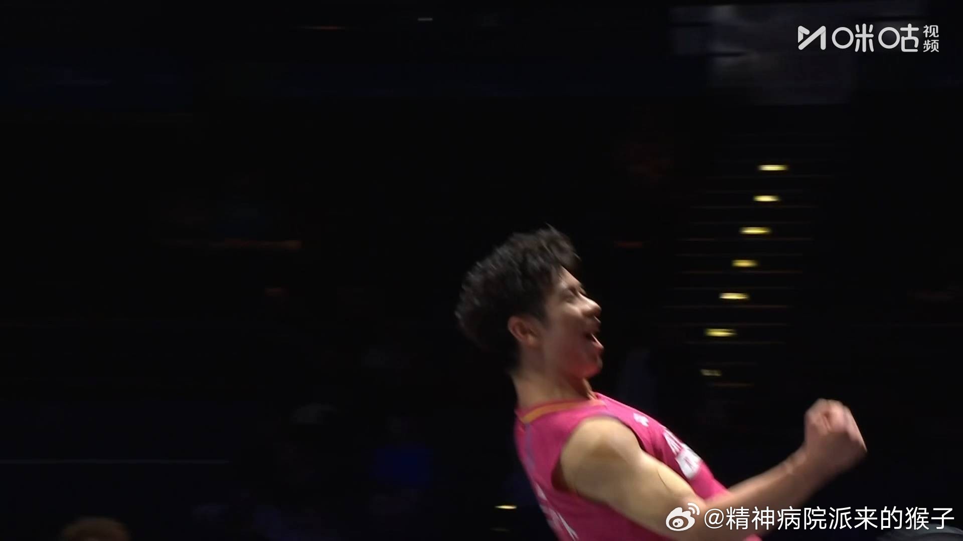 陈柏阳刘毅2比0阿迪安托拉赫马特（16，10）晋级2026年全英羽毛球公开赛男双