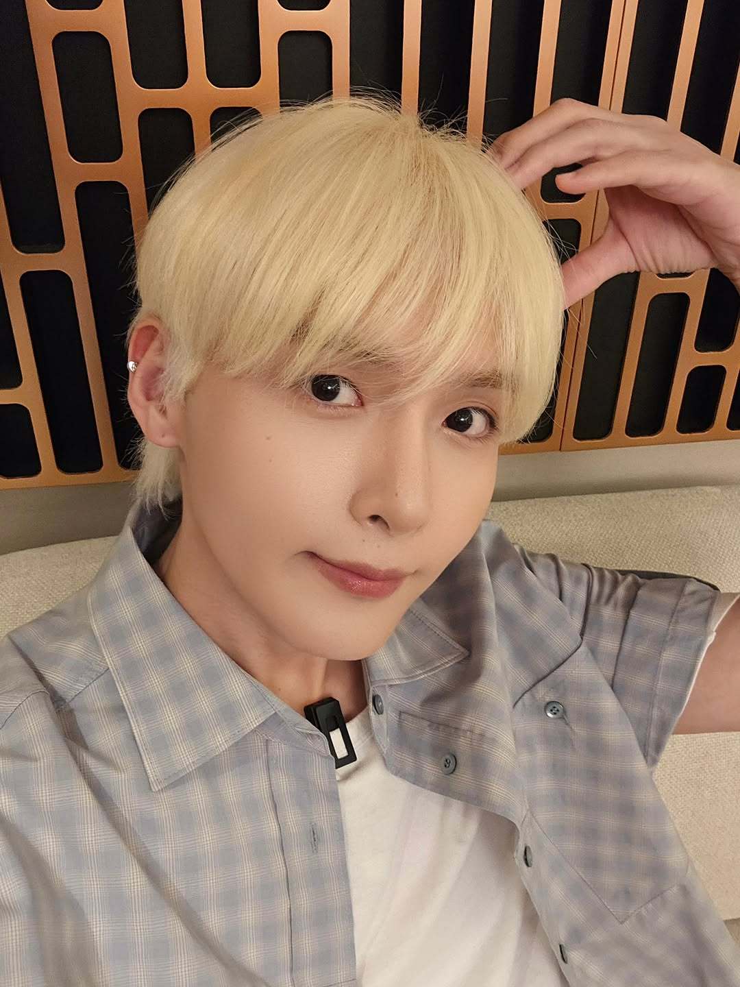 “CB百蓝_。260709金厉旭 IG更新：💛 