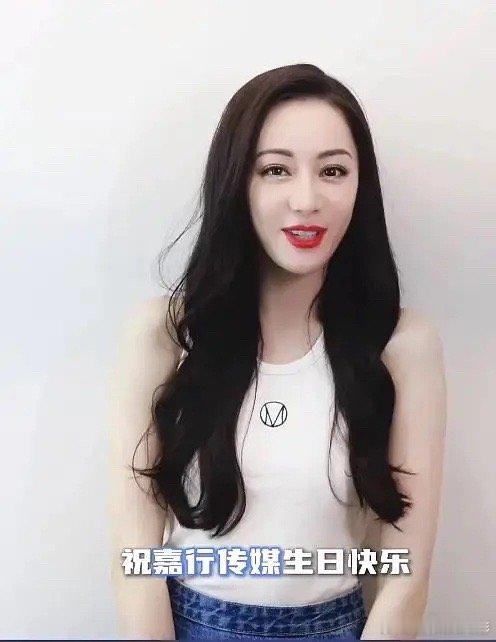 说不上来的感觉，怎么看起来又怪怪的啊 ​​​