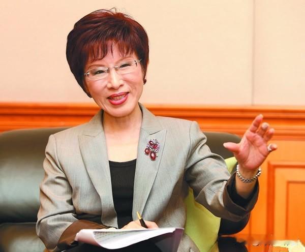 候汉廷开呛: 要说委屈，谁有洪秀柱委屈？

岛内的九合一选战正打的如火如荼，可蓝