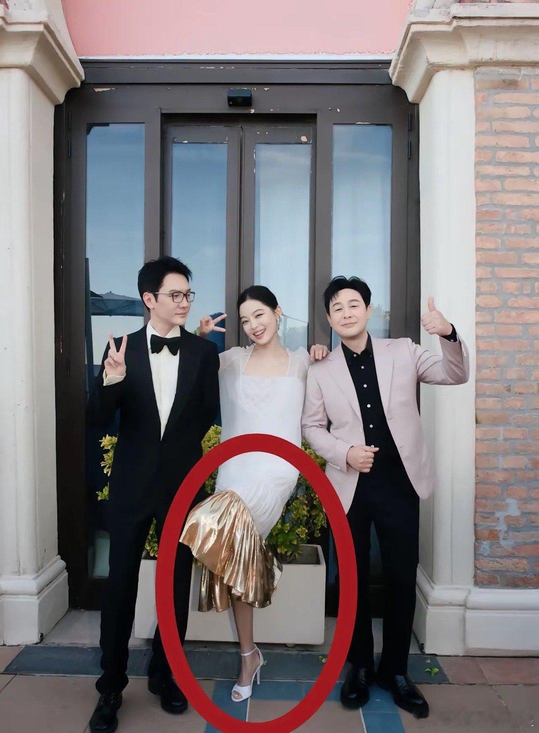 辛芷蕾藏得太深了研究了大半天终于从她身上发现了一个秘密，那就是她有好多感谢藏在心