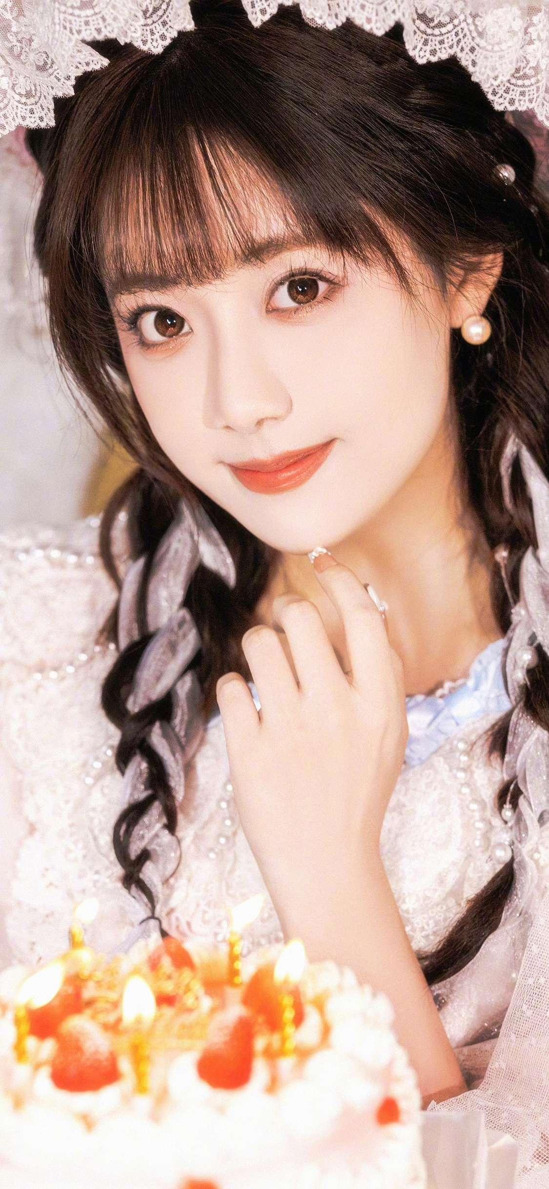 美貌拉满——李艺彤