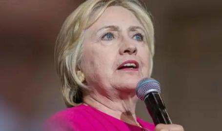 都说美以是铁哥们，可最近美国前国务卿希拉里直接站出来，把以色列总理内塔尼亚胡骂了