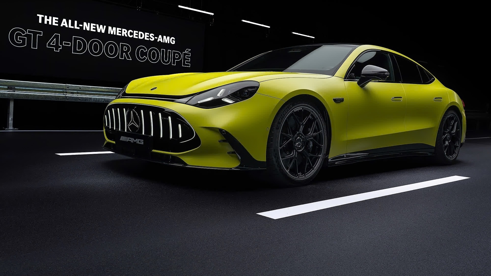 5月20日，全新梅赛德斯-AMG GT高性能纯电四门跑车正式首秀。该车基于AMG