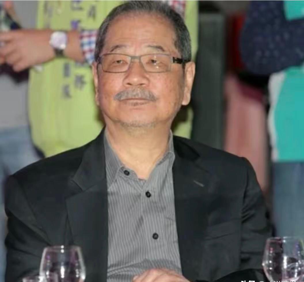 民进党大张旗鼓去抓吴乃仁，结果扑空了。

说白了就是一场戏，锣鼓敲得震天响，真要