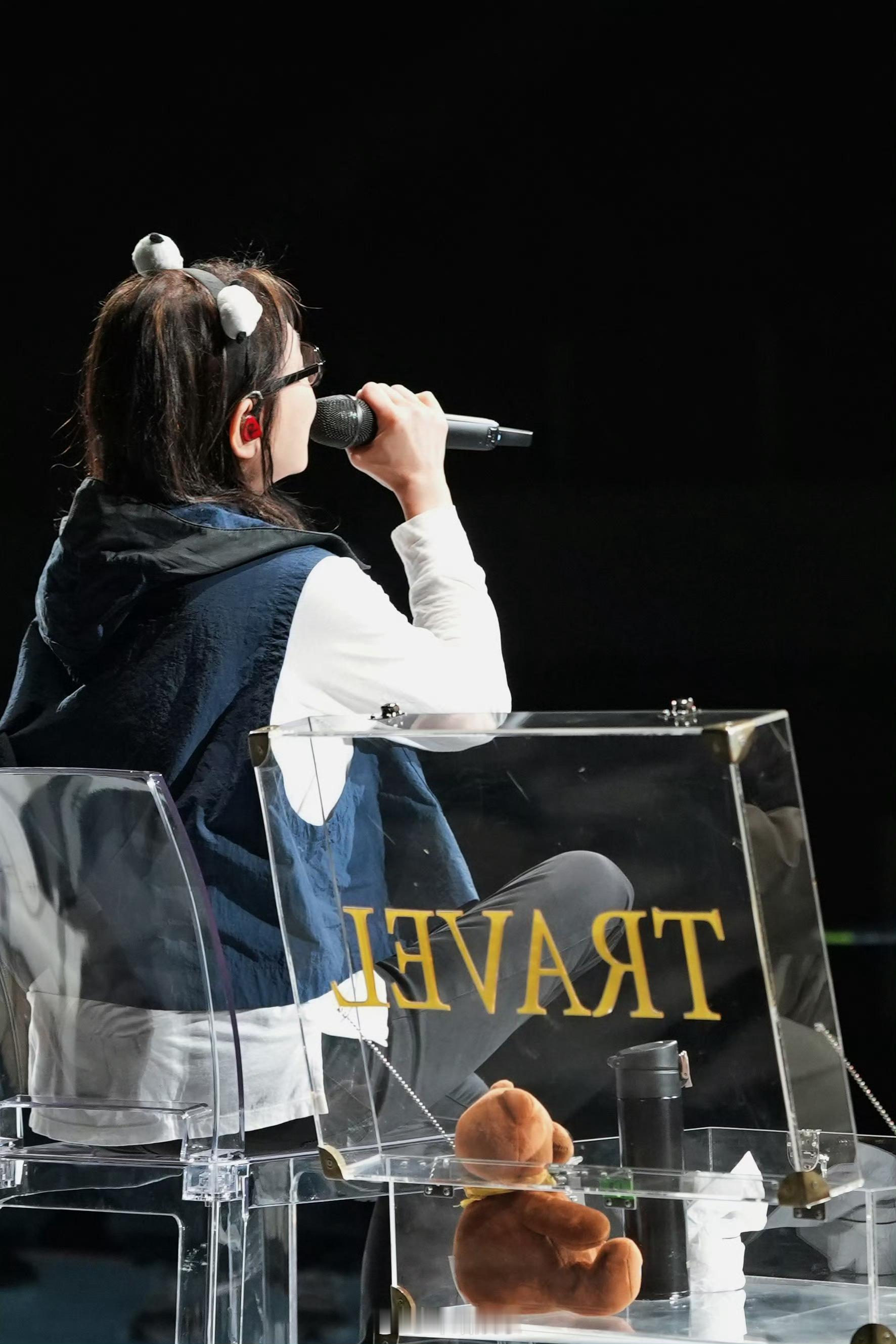 #刘若英成都首位四面台连开女歌手# 刘若英成都演唱会来了～顶级舞美，无柱四面台！
